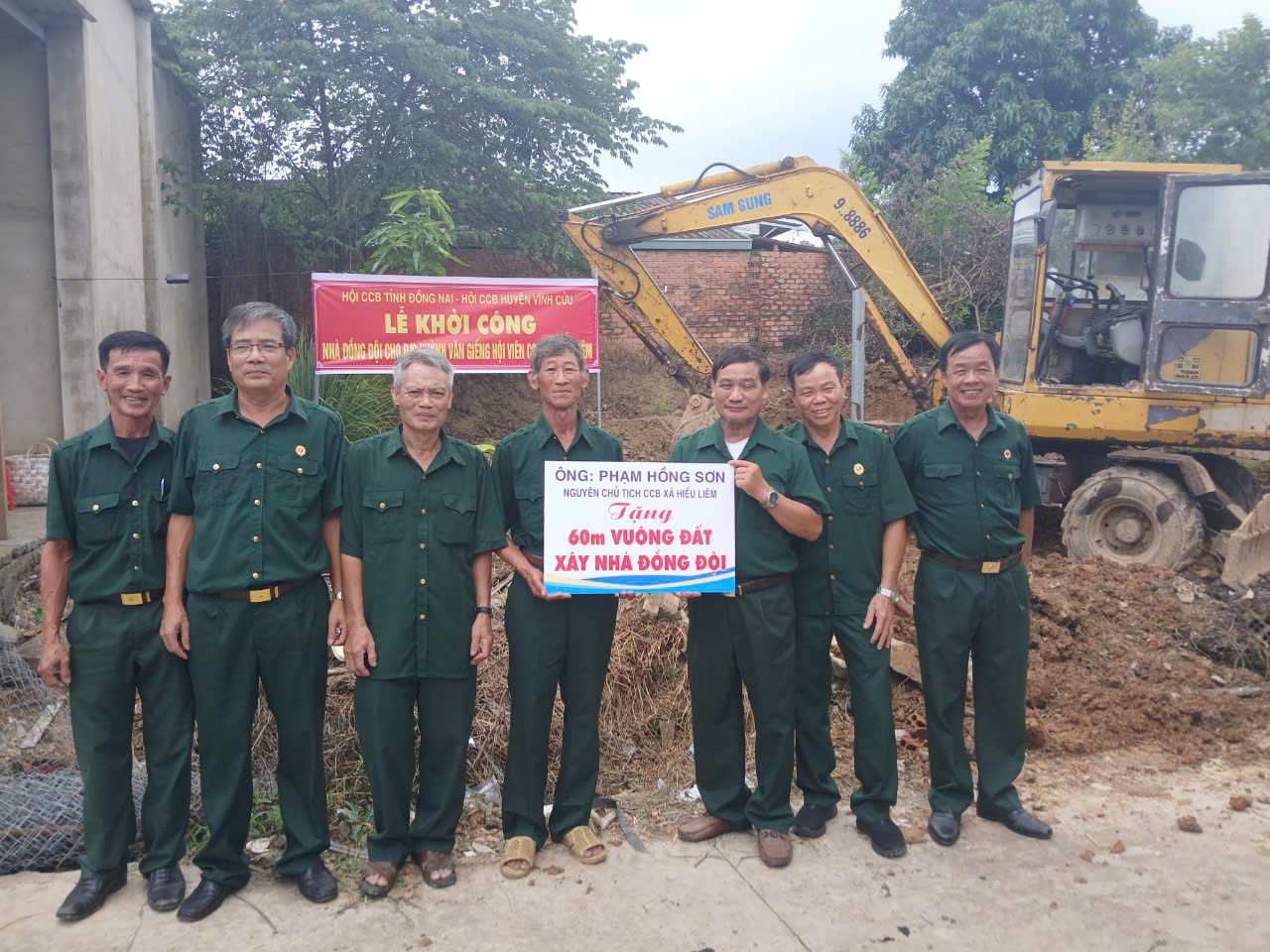 Hội Cựu chiến binh huyện trao tặng nhà Đồng đội cho hội viên 
